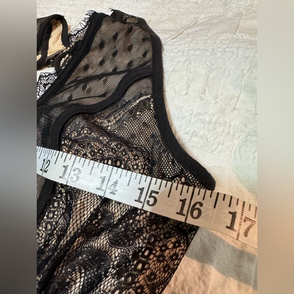 NWT Black Lace Overlay Open Back Dress - Picture 4 of 7